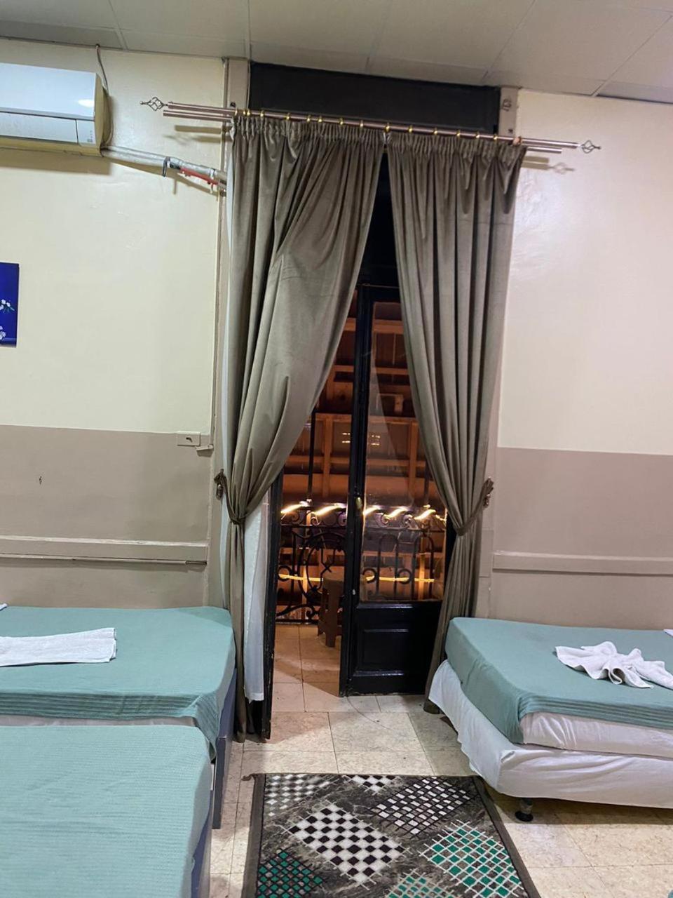 One Season Hostel Каир Экстерьер фото